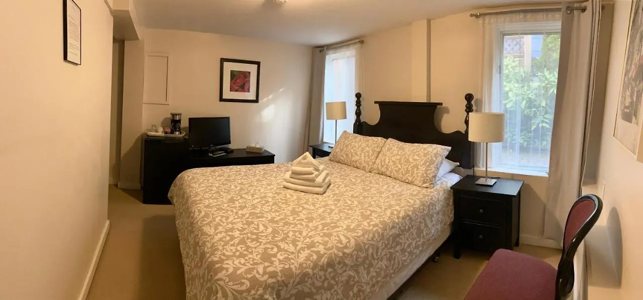 Bed & Breakfast Douglas Guest House Vancouver