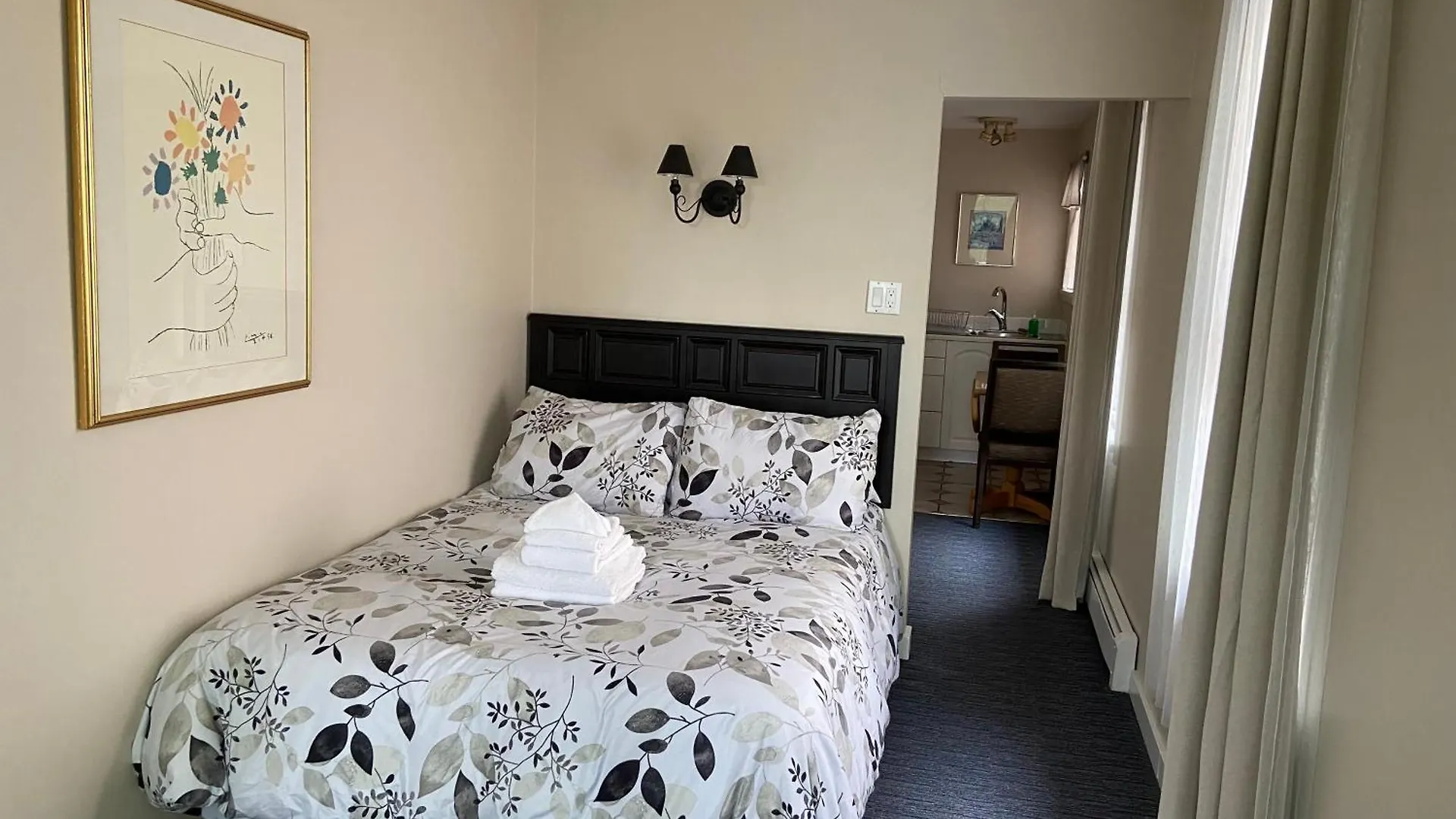 Nocleg ze śniadaniem Douglas Guest House Vancouver