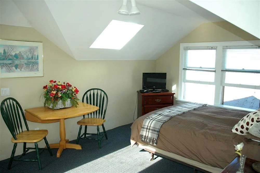 Douglas Guest House Vancouver 3*,  Canadá
