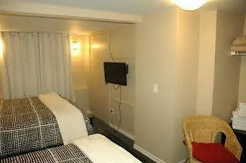 Douglas Guest House Vancouver 3*,