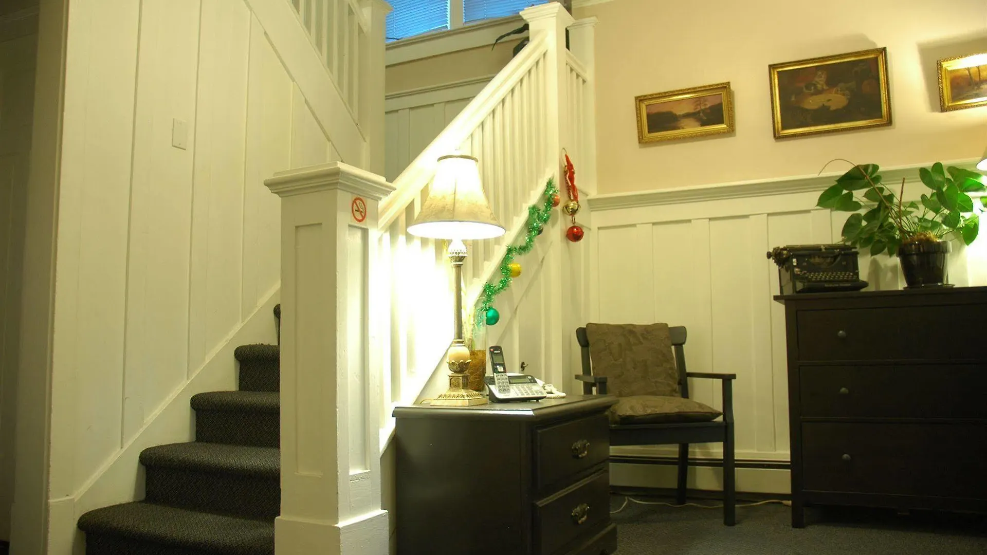 Douglas Guest House Vancouver